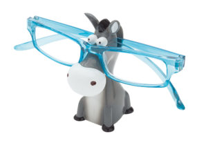 eine Eselsfigur als Brillenhalter